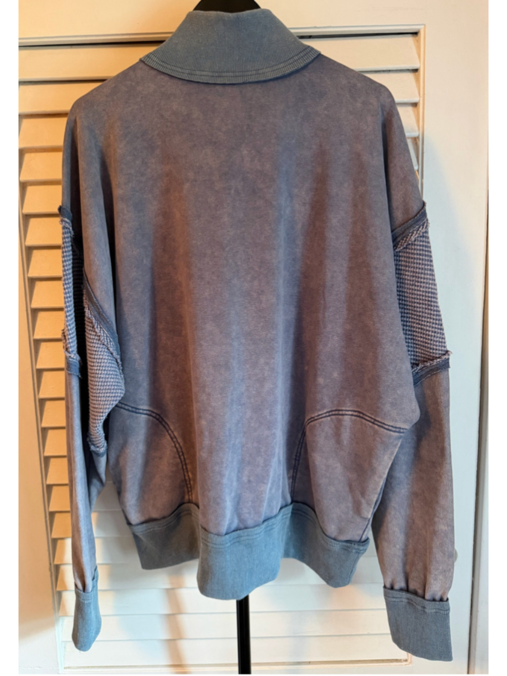 Oli & Hali Blue Mineral Wash Oversized Mock Neck Waffle Knit Pullover Small